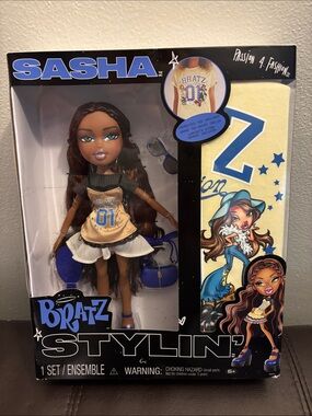 BRATZ Sasha Stylin' Doll - Brown Hair with Gold Outfit